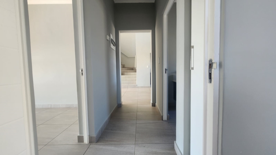 2 Bedroom Property for Sale in Langeberg Heights Western Cape